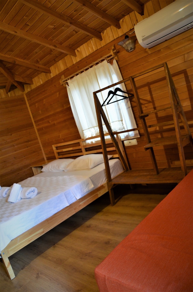 Koala Bungalows 23