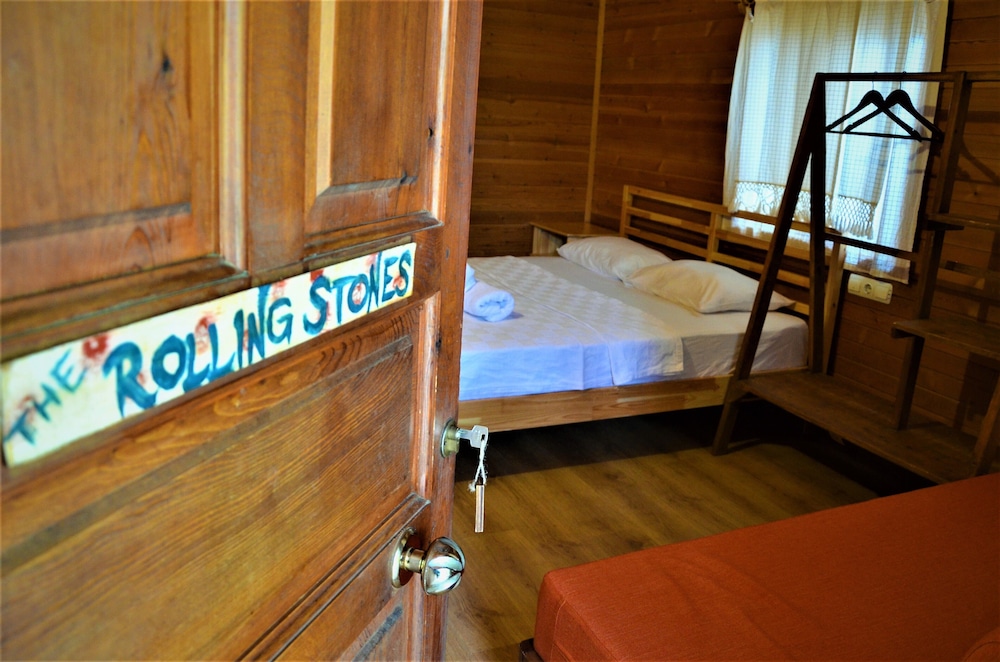 Koala Bungalows 2