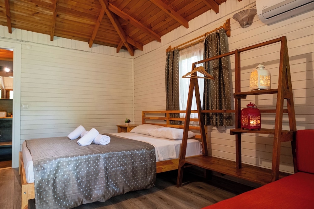 Koala Bungalows 12