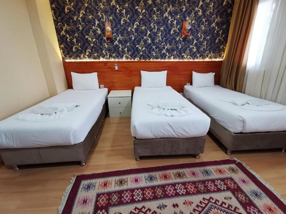 Otantik Guesthouse 7
