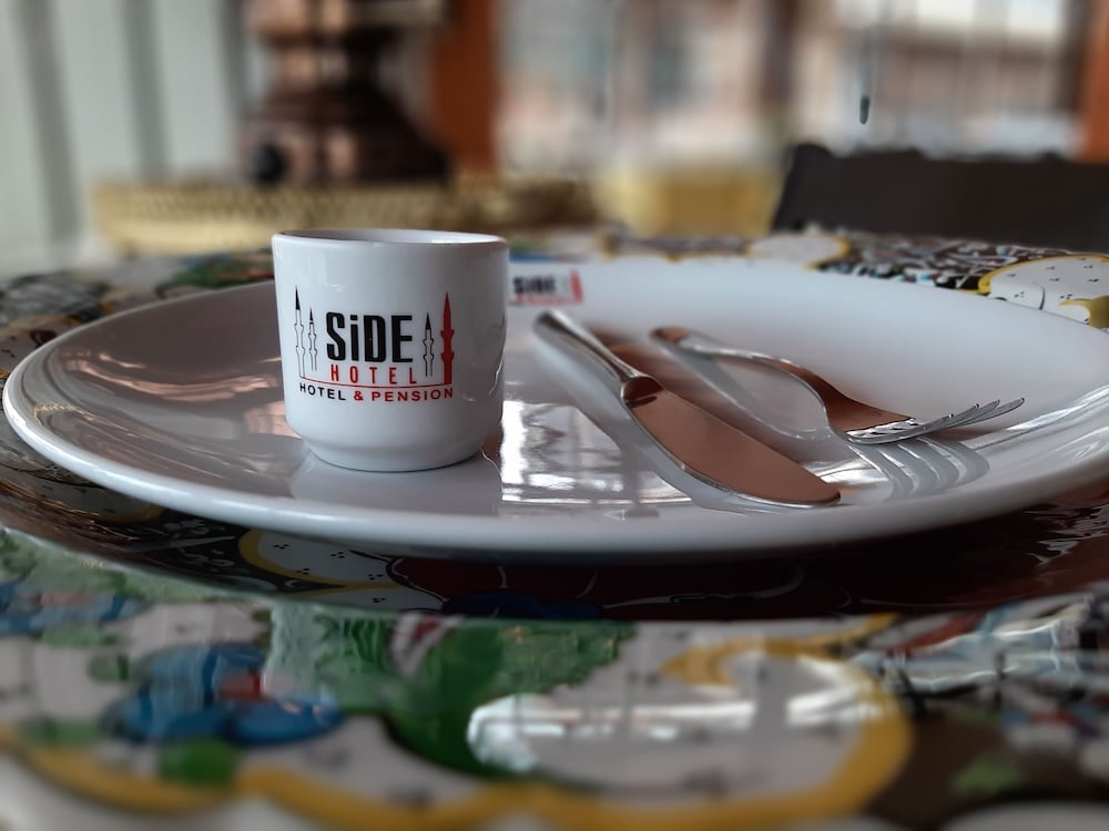 Side Hotel 20