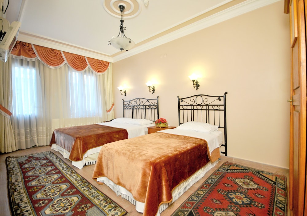 Side Hotel 7