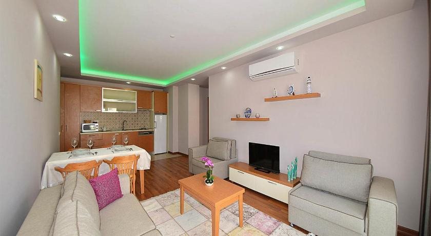 The Suites 17