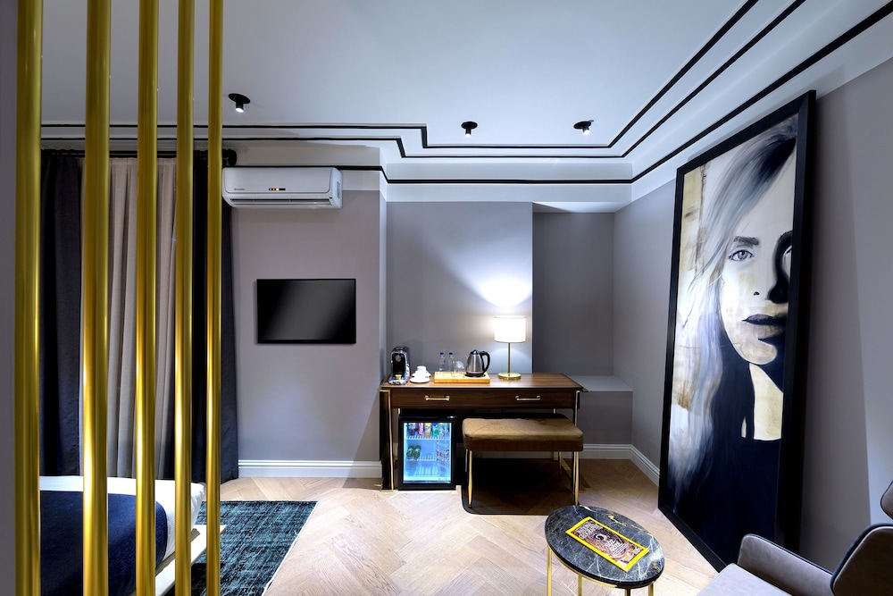 Walton Hotels Galata 19