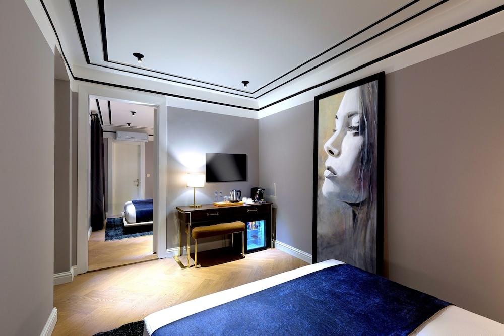 Walton Hotels Galata 13