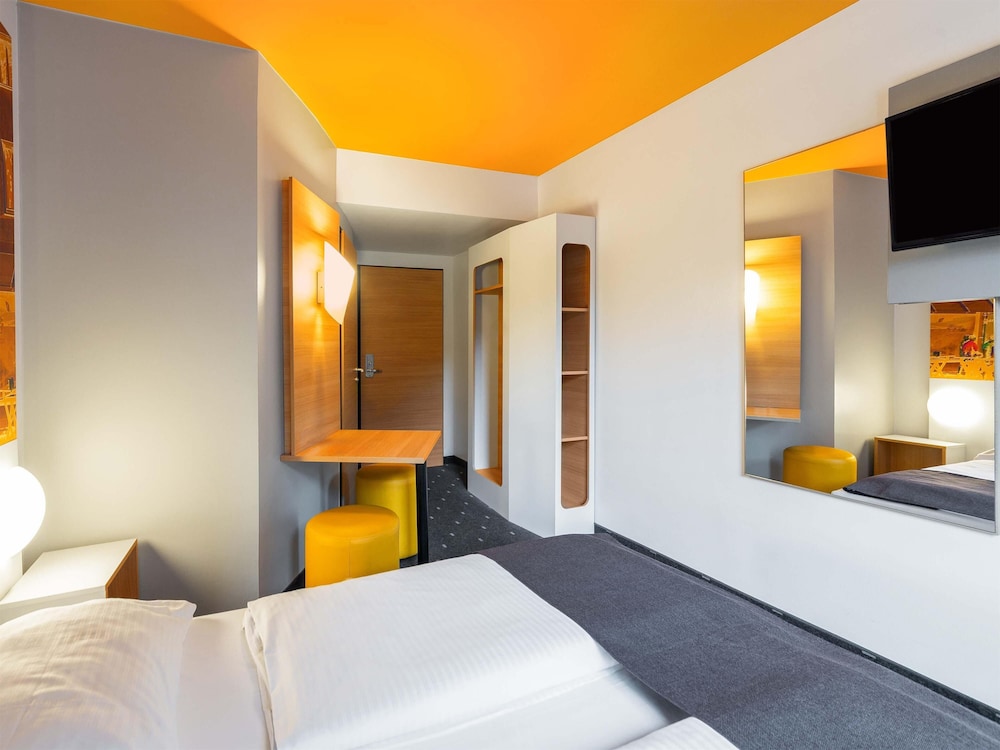 B&B HOTEL Düsseldorf-City 4