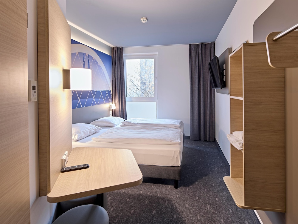 B&B HOTEL Köln-Messe 5