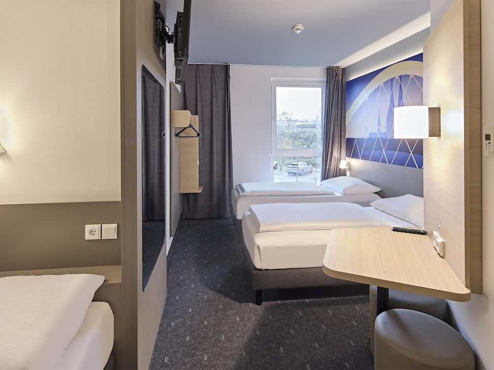 B&B HOTEL Köln-Messe 6