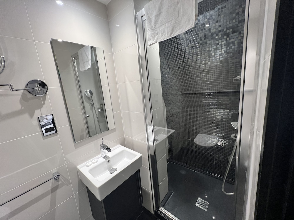 Great Saint Helen Hotel 23