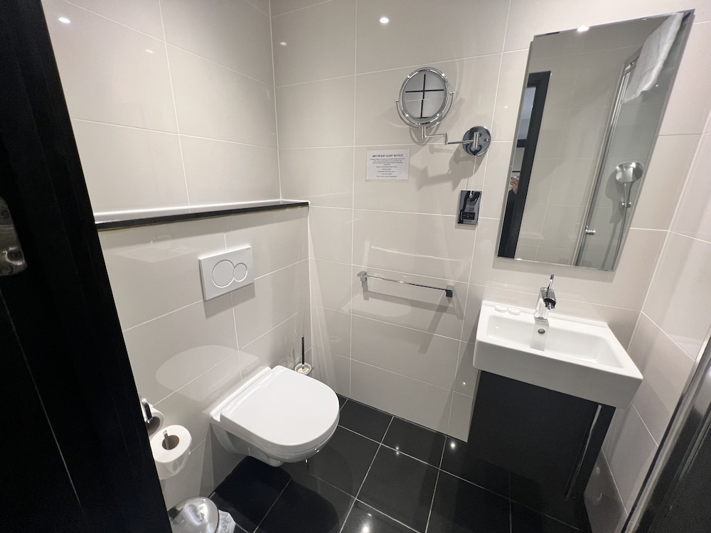 Great Saint Helen Hotel 22