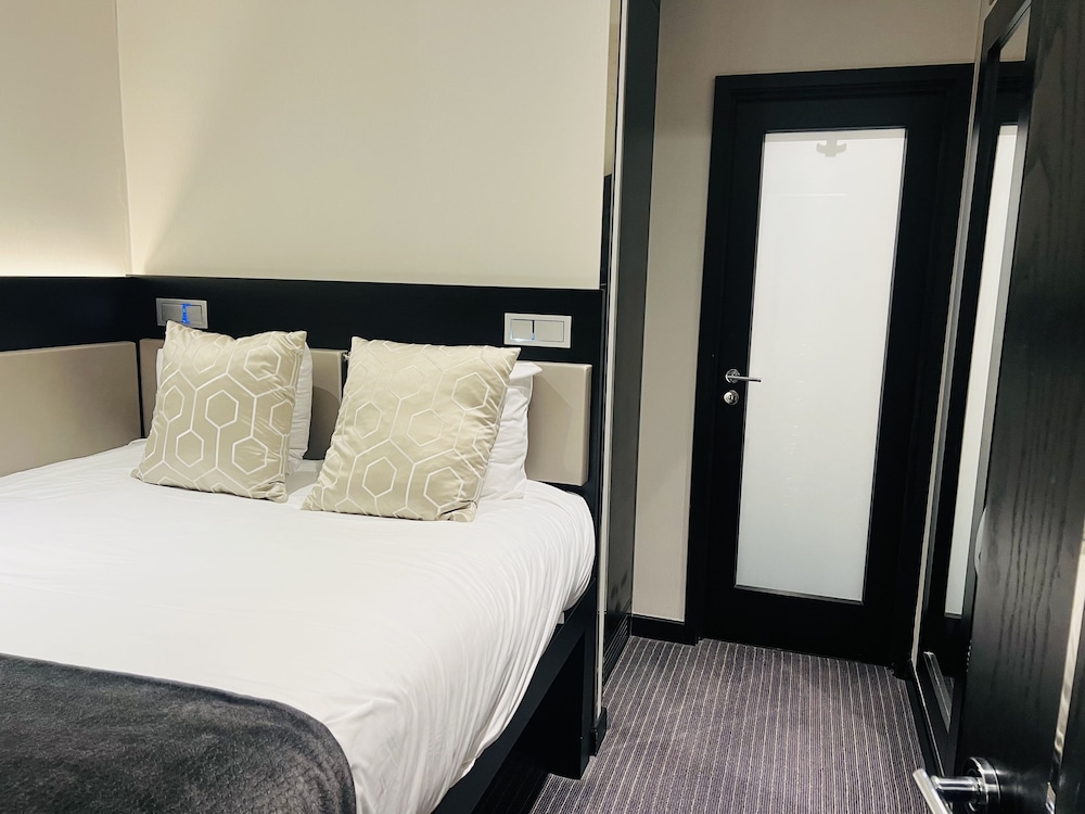 Great Saint Helen Hotel 5