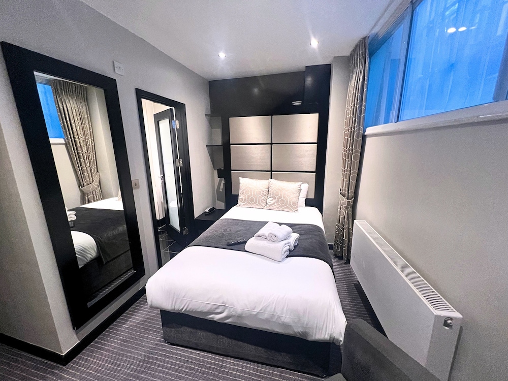 Great Saint Helen Hotel 15