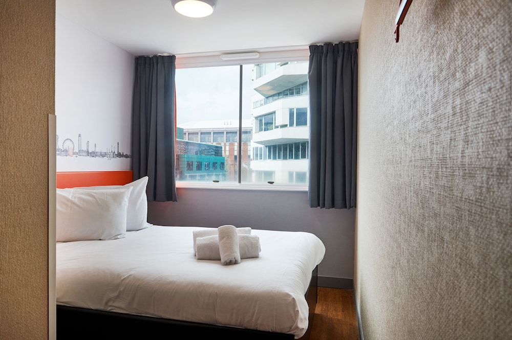 easyHotel Croydon 6