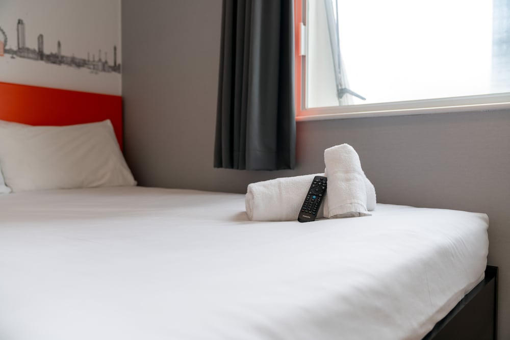 easyHotel Croydon 11