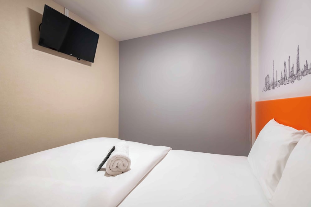 easyHotel Croydon 17