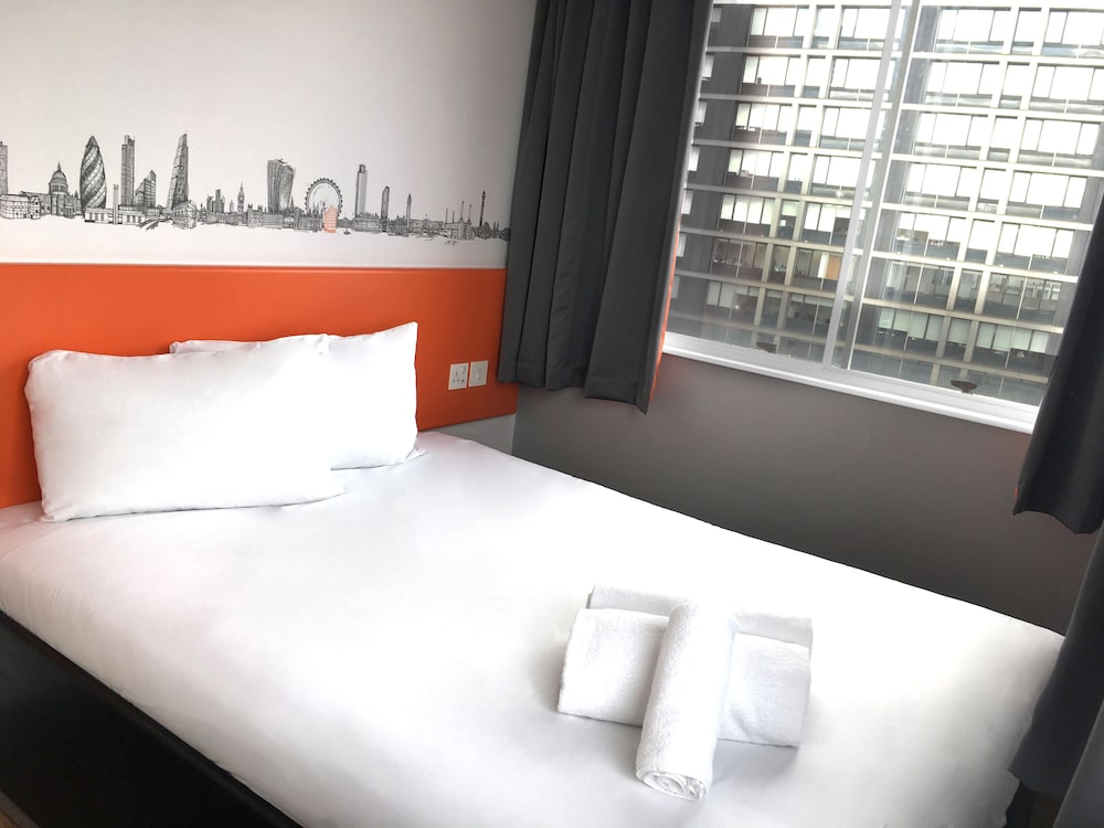 easyHotel Croydon 7