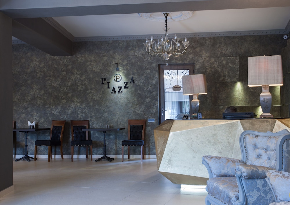 Hotel Piazza 4