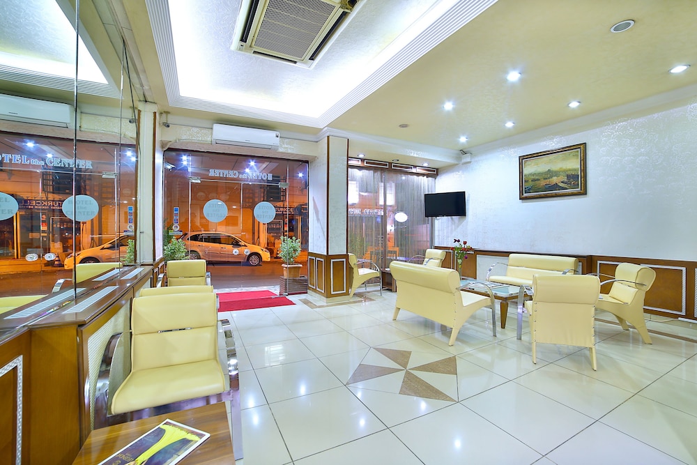 The Center Hotel 3