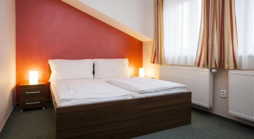 Pension Bed & Breakfast 16