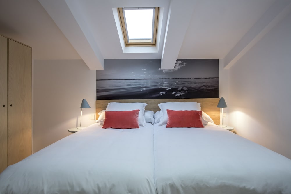 Apartments Slow Suites Luchana 19