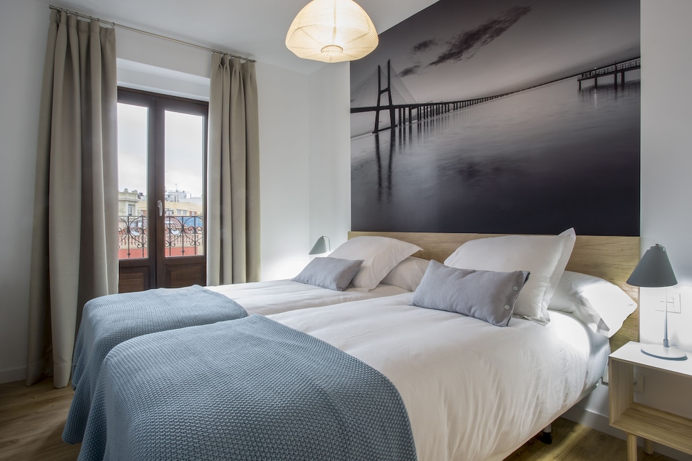 Apartments Slow Suites Luchana 21