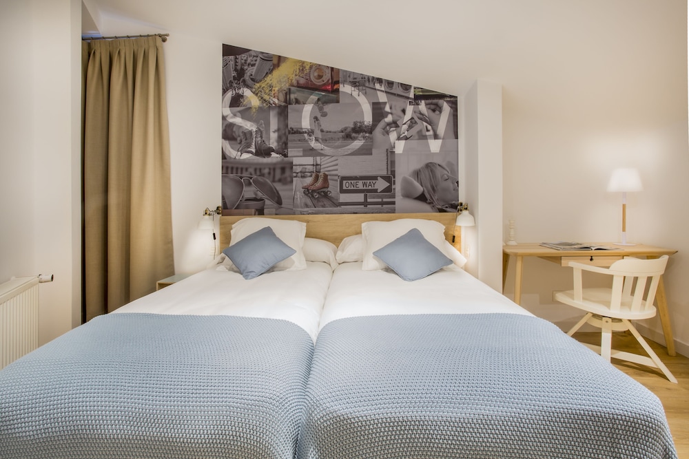 Apartments Slow Suites Luchana 14