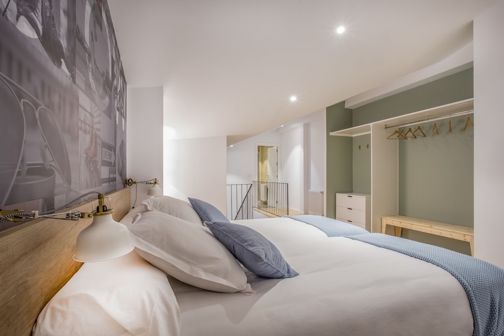 Apartments Slow Suites Luchana 15