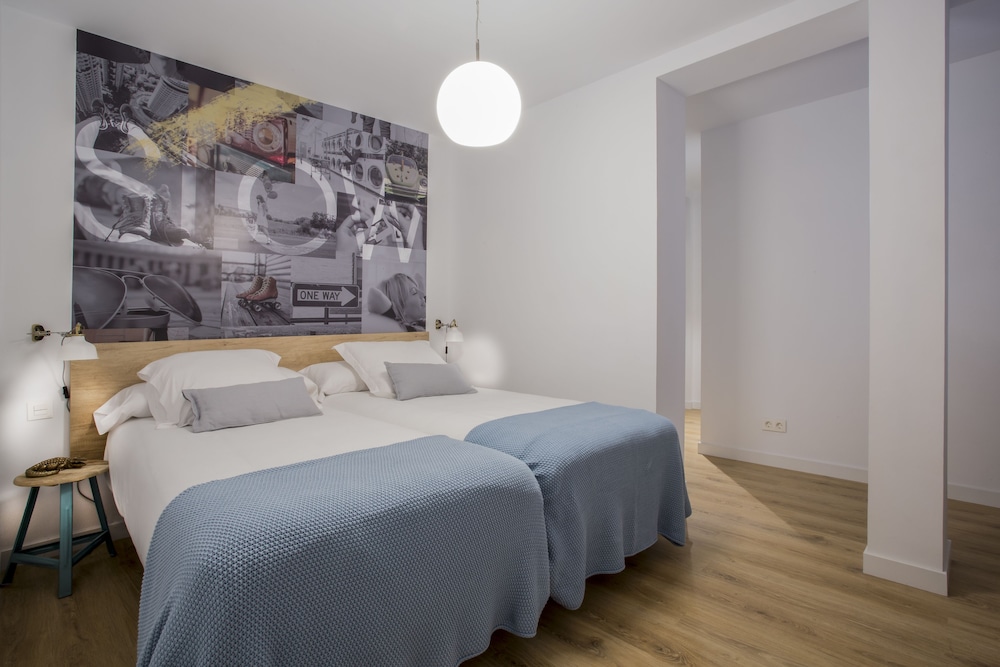 Apartments Slow Suites Luchana 20