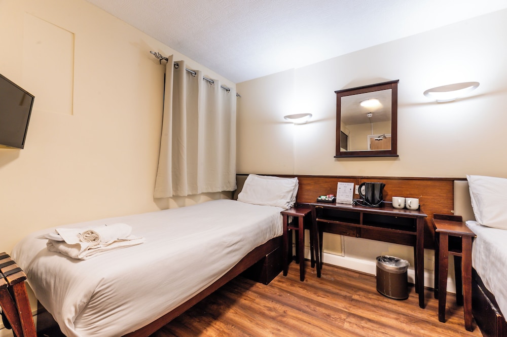 Belmont Hotel 13