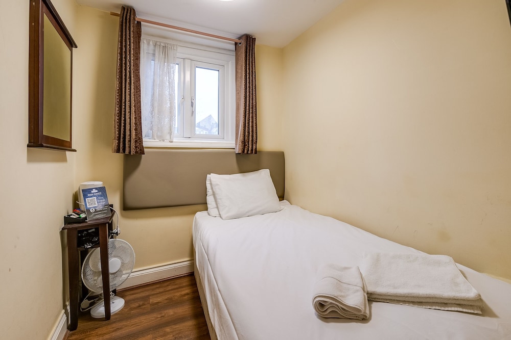Belmont Hotel 6