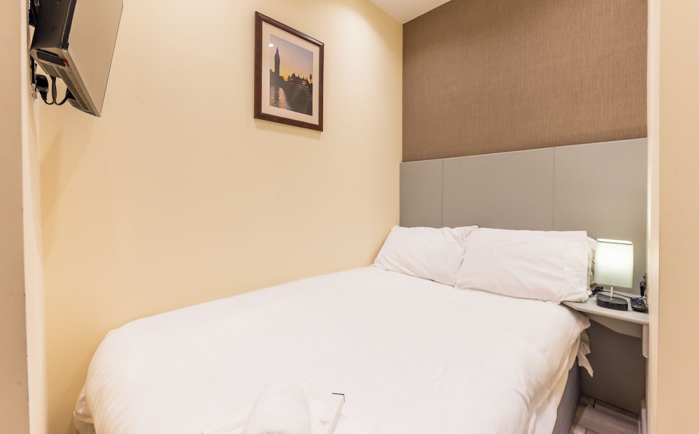 Belmont Hotel 19
