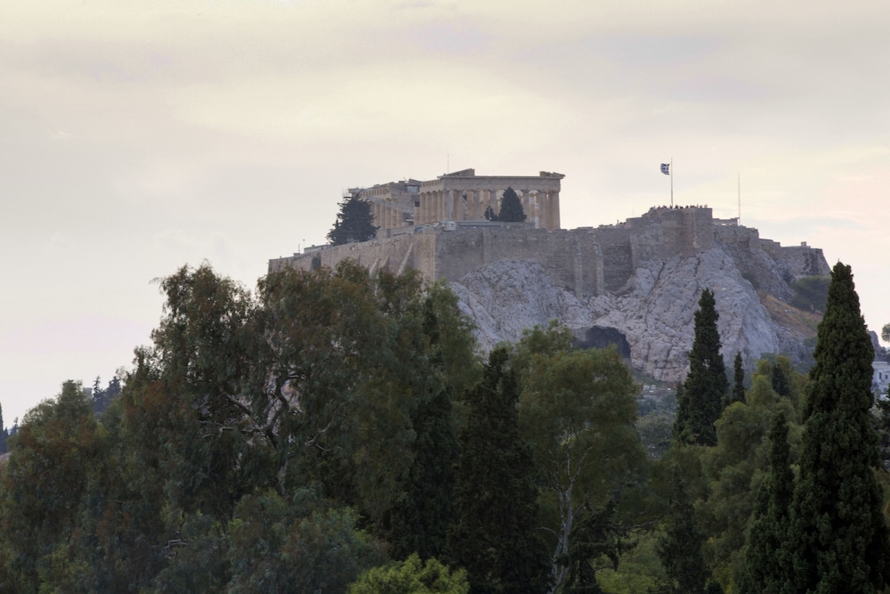 Pi Athens Suites 9