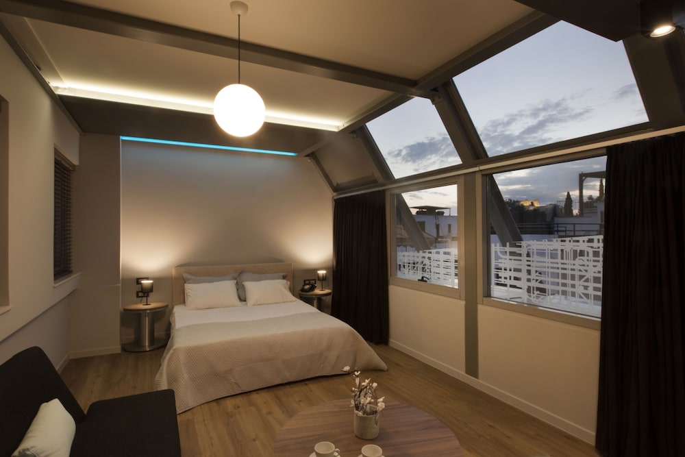 Pi Athens Suites 7
