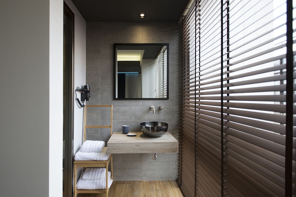 Pi Athens Suites 19
