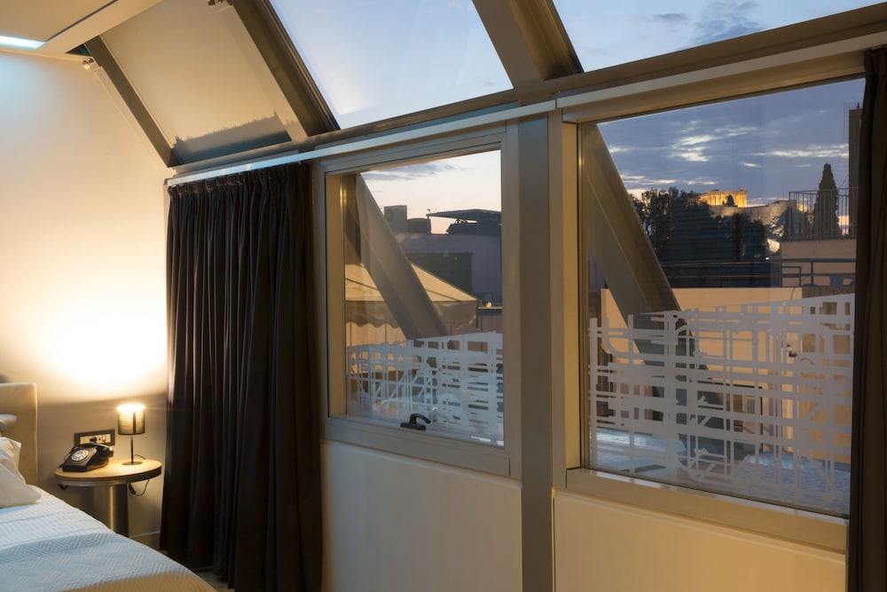 Pi Athens Suites 17