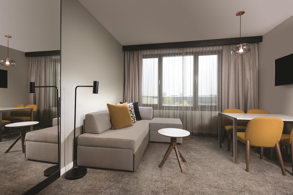 Adina Apartment Hotel Frankfurt Westend 8