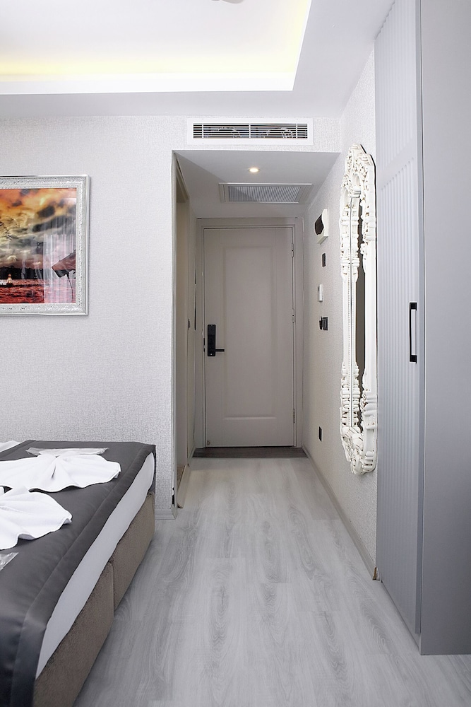 Amara Old City Hotel & Spa 9