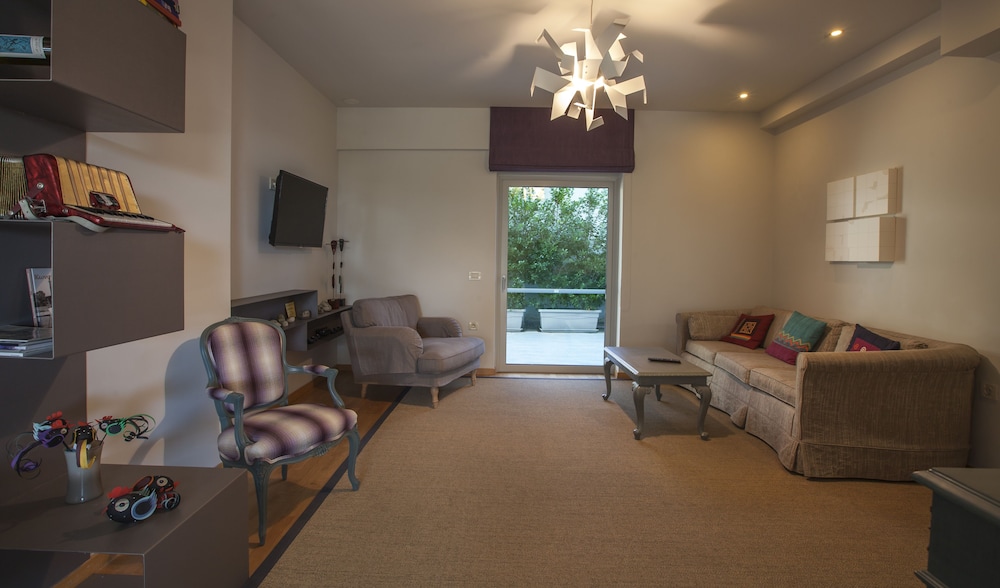 Scale Suites 3