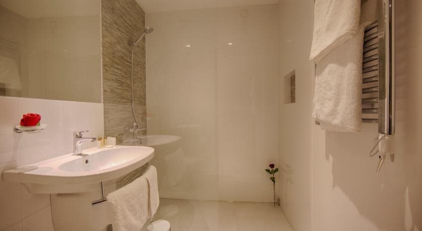Hotel Opera 10