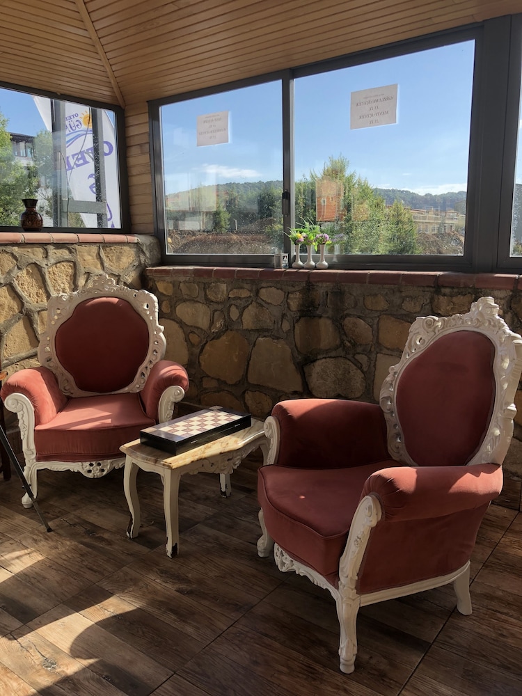 Gunisigi Hotel 3