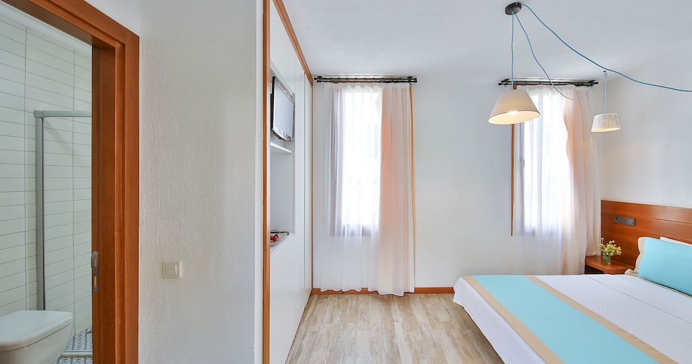 Mare Nostrum Apart 7