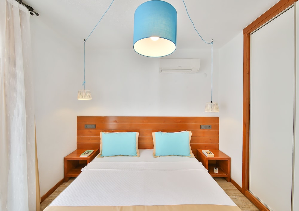 Mare Nostrum Apart 13