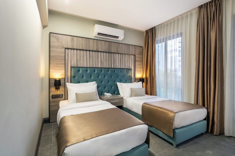 Rodinn Park Hotel 12