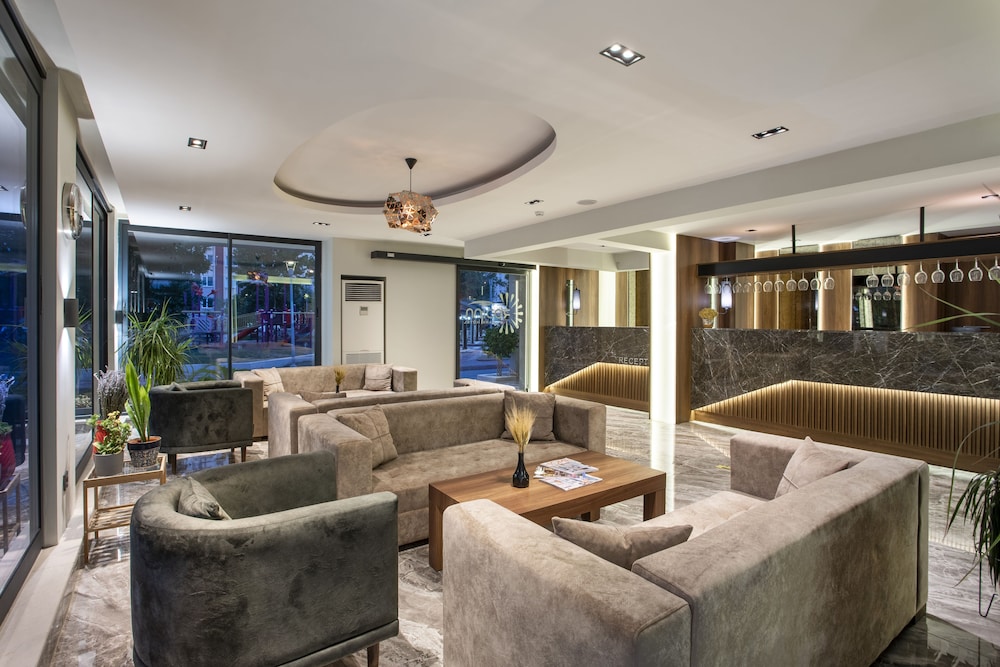 Rodinn Park Hotel 5