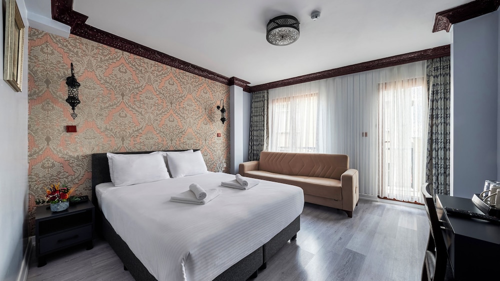 Mytra Hotel 7