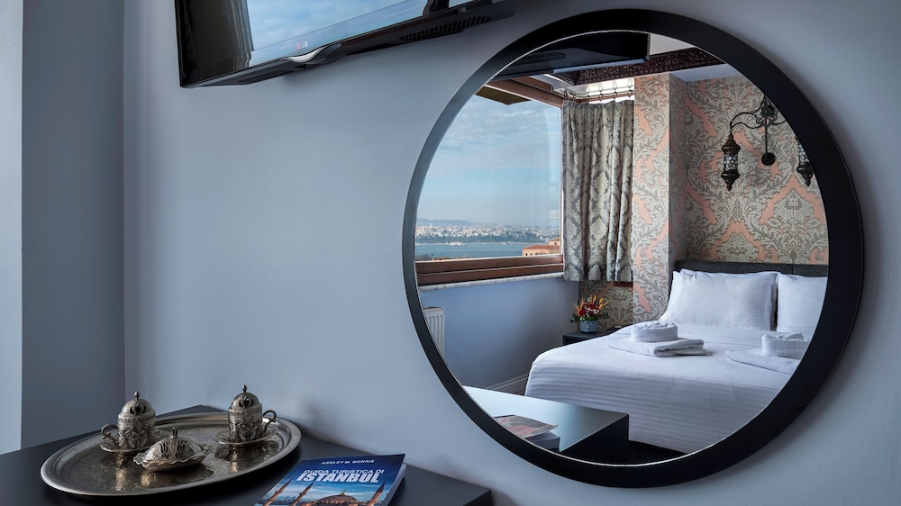 Mytra Hotel 11