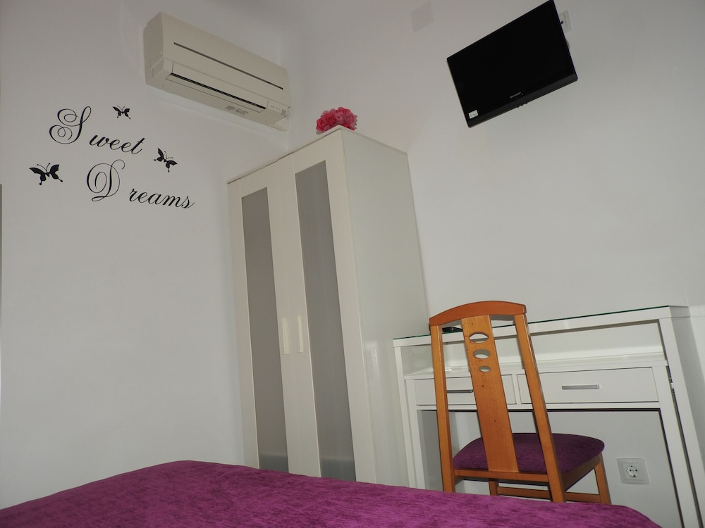 Hostal Bruña 18