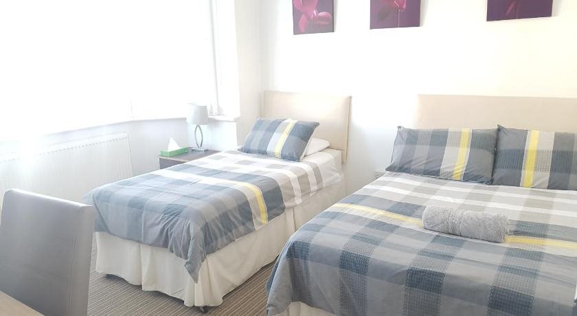 Apple House Guesthouse Wembley 10