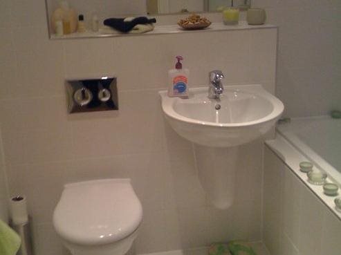 Apple House Guesthouse Wembley 11
