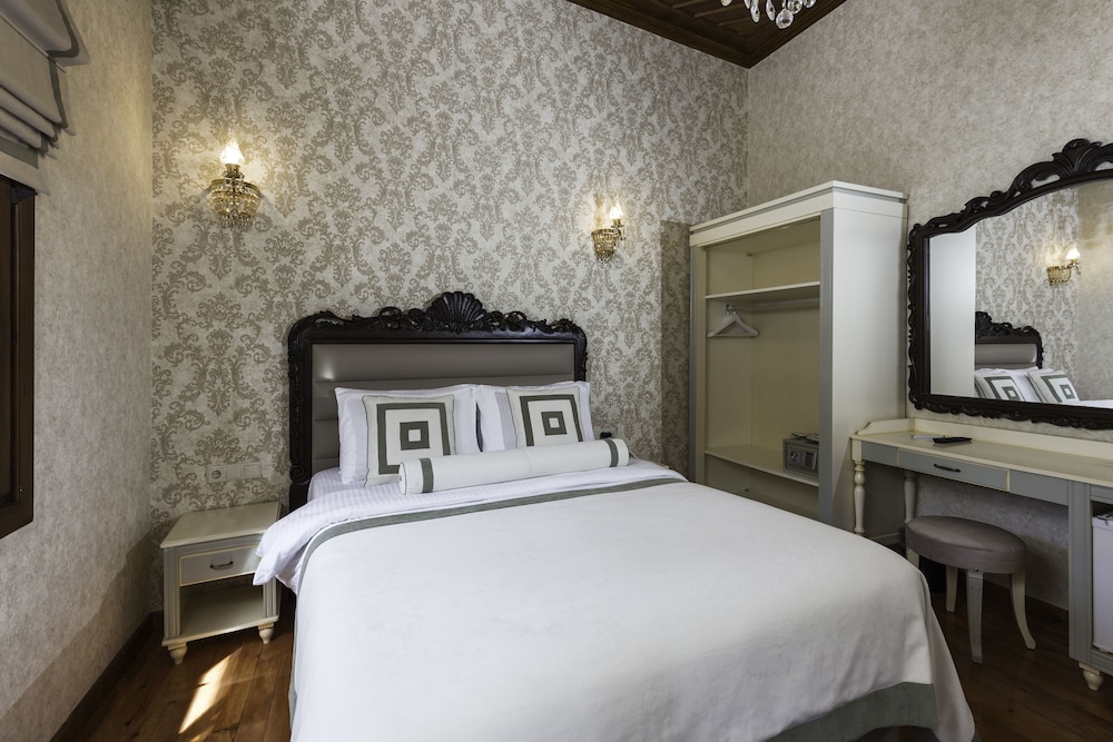 Hotel 1207 Special Class 16